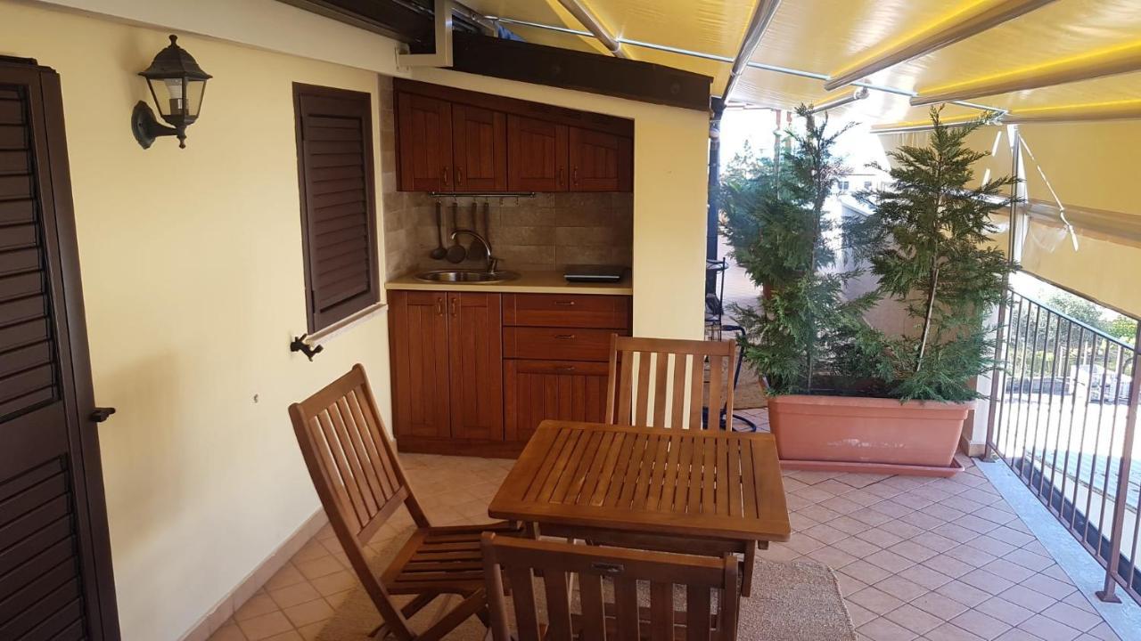 B&B E Casa Vacanza Al Castello Roccella Ionica Εξωτερικό φωτογραφία