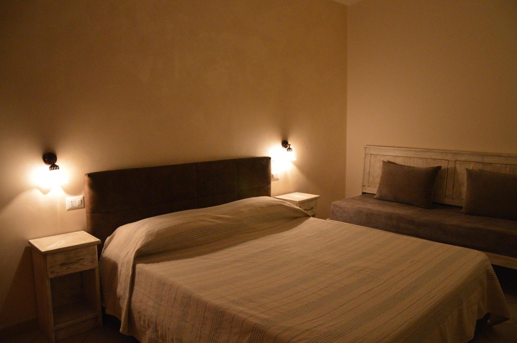 B&B E Casa Vacanza Al Castello Roccella Ionica Εξωτερικό φωτογραφία