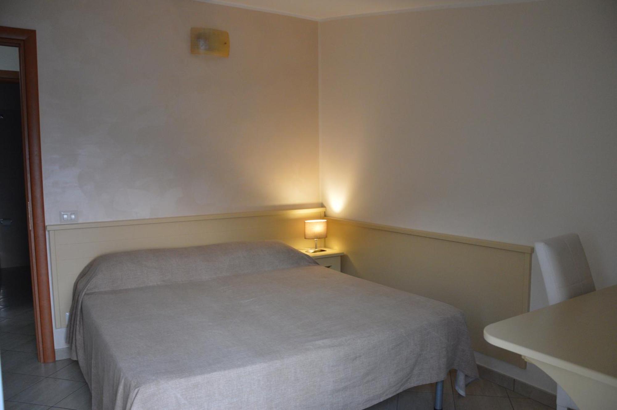 B&B E Casa Vacanza Al Castello Roccella Ionica Εξωτερικό φωτογραφία