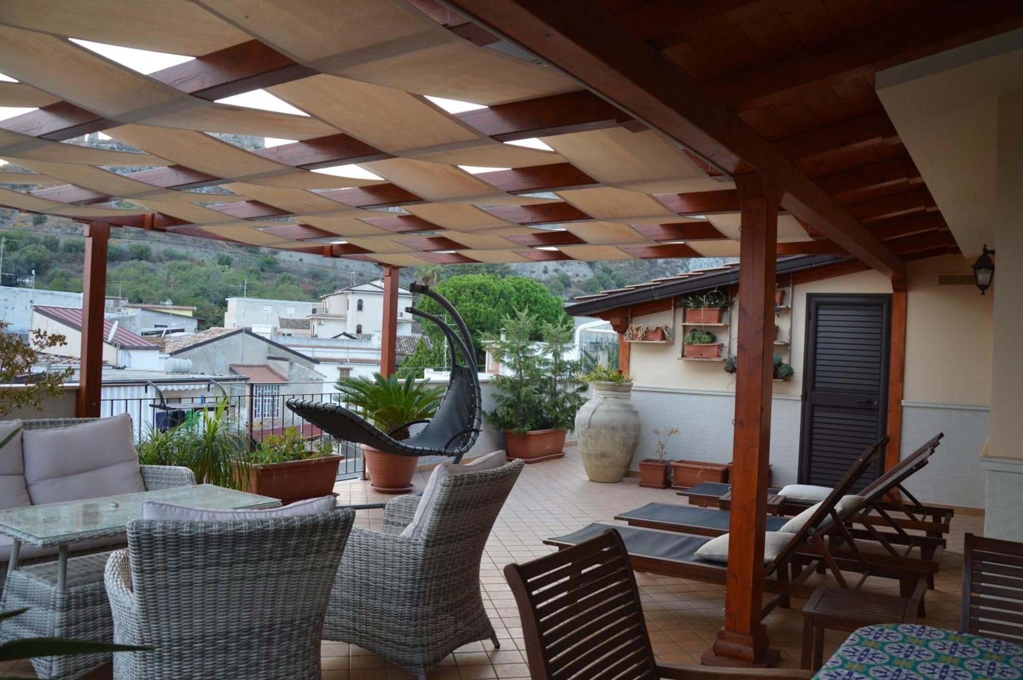 B&B E Casa Vacanza Al Castello Roccella Ionica Εξωτερικό φωτογραφία
