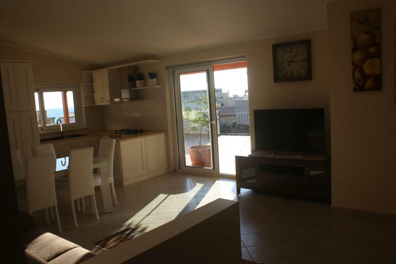 B&B E Casa Vacanza Al Castello Roccella Ionica Εξωτερικό φωτογραφία